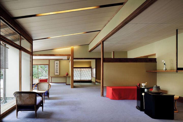 Guest Lobby