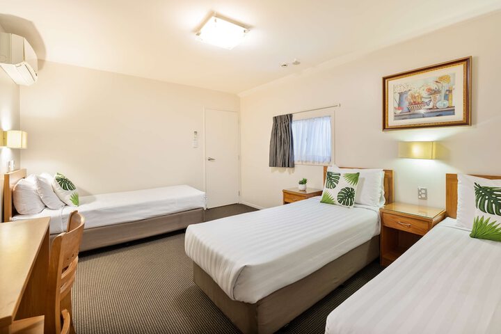 Room 26 of 117