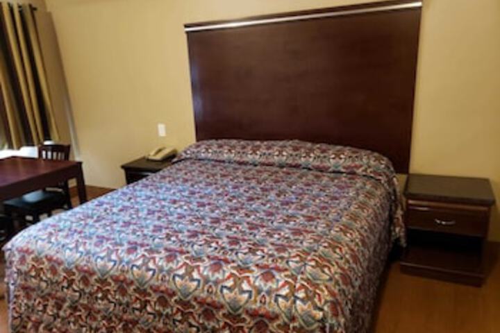 Room 10 of 126