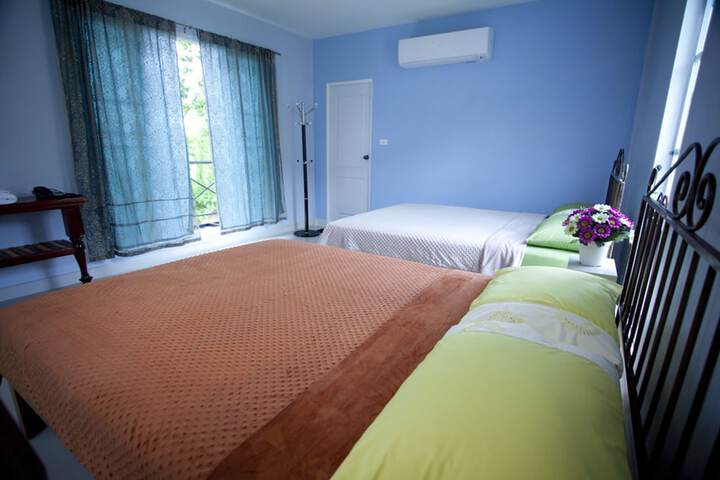 Room 3 of 59