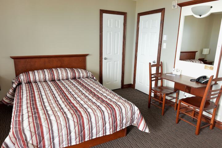 Room 4 of 49