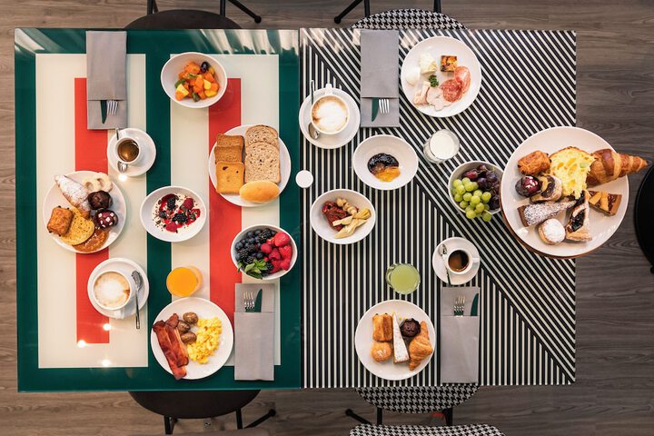 Breakfast/Coffee Service 49 of 72