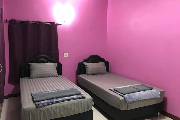 Room 8 of 43