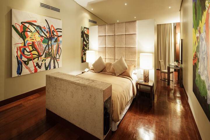 Room 7 of 34