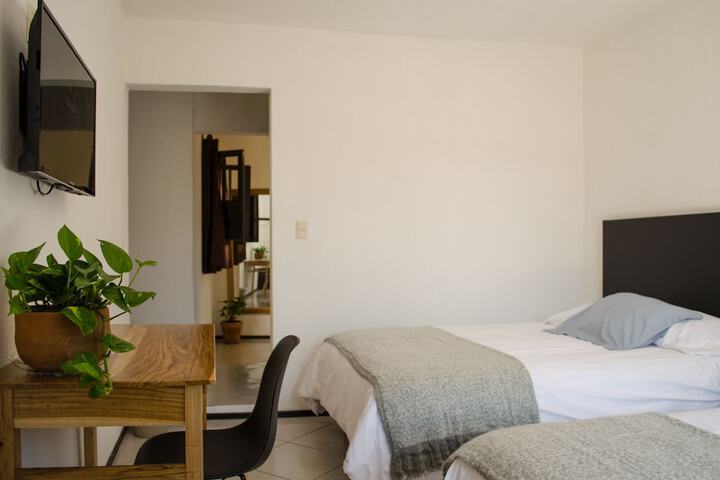 Room 20 of 33