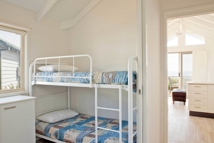 Room 3 of 85