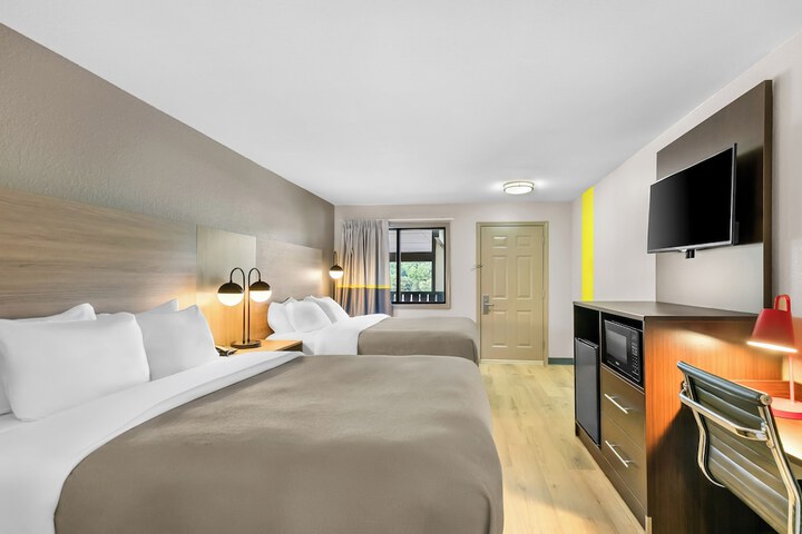 Room 14 of 62