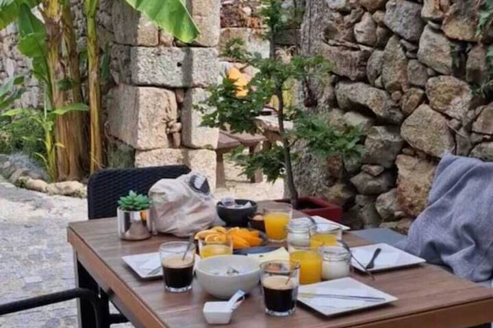 Breakfast/Coffee Service 37 of 61