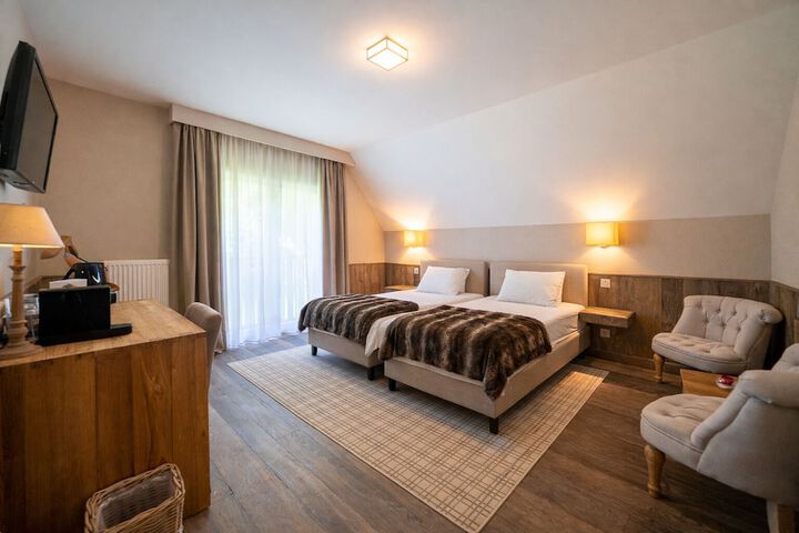 Room 12 of 60