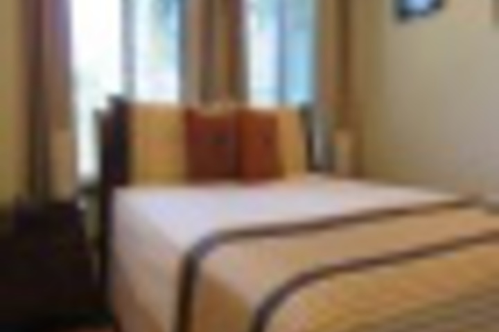Room 27 of 144