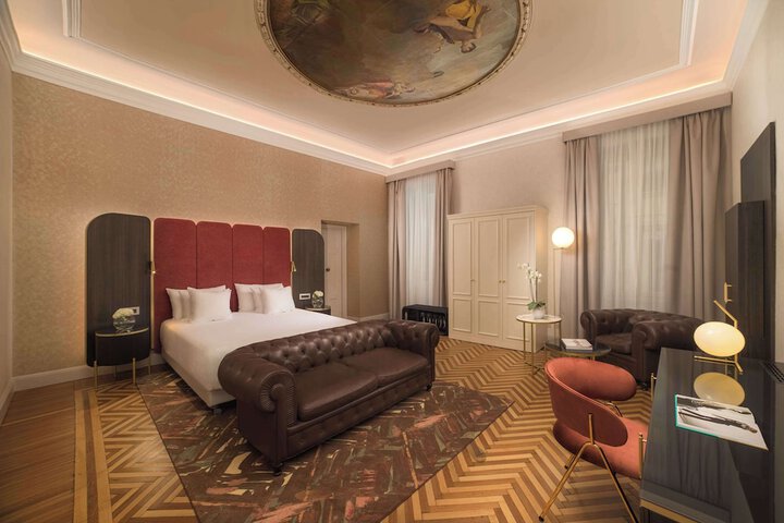 Room 14 of 79