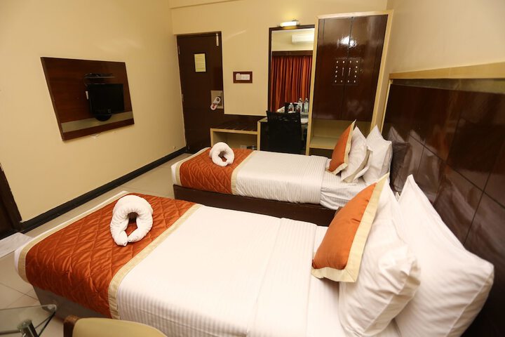 Room 3 of 23
