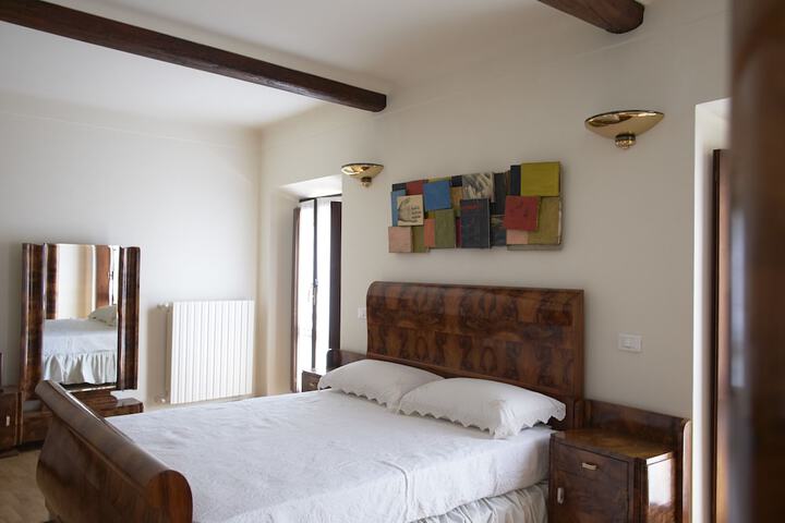 Room 9 of 70