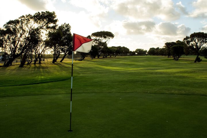 Golf 32 of 36