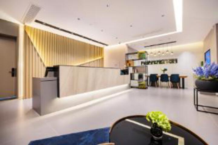 Hotel 8 of 23