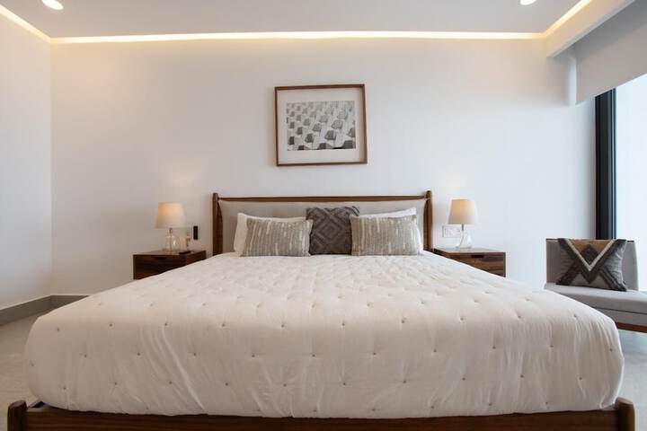 Room 7 of 42