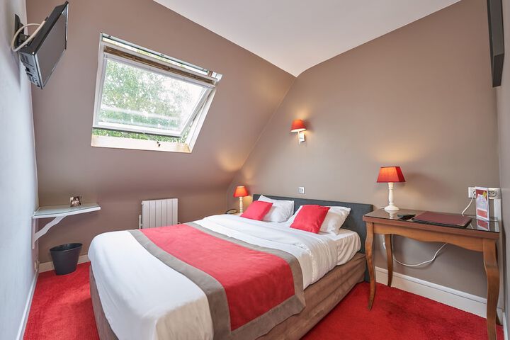 Room 15 of 47