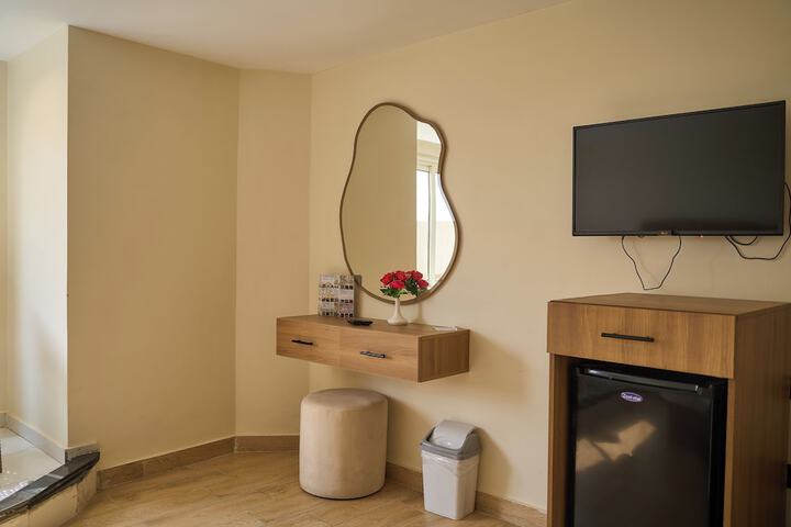 Room 84 of 174