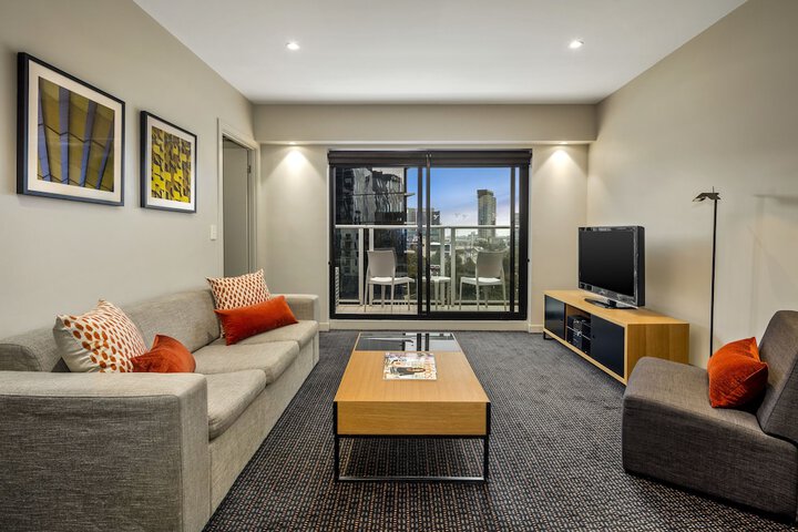 Room 7 of 30