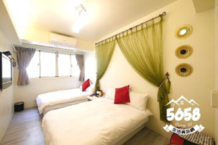 Room 14 of 44