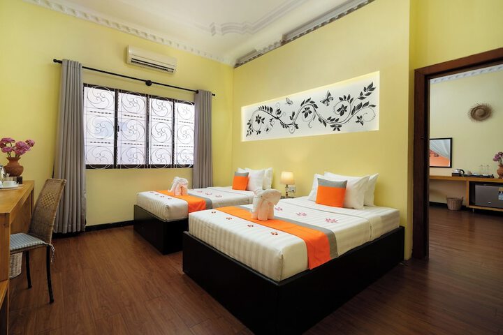 Room 15 of 109