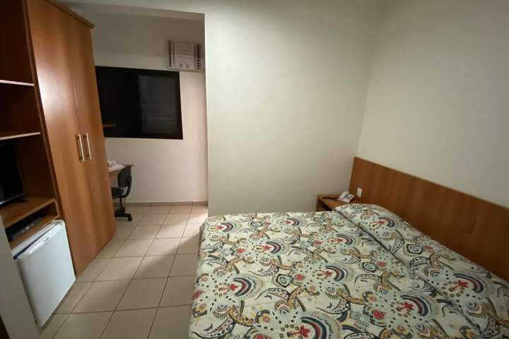 Room 26 of 38