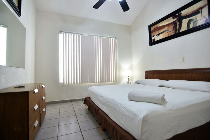 Room 14 of 49