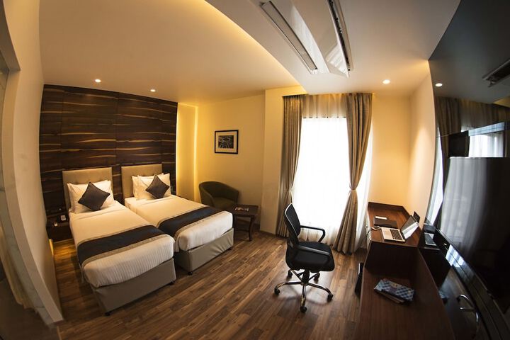 Room 20 of 49