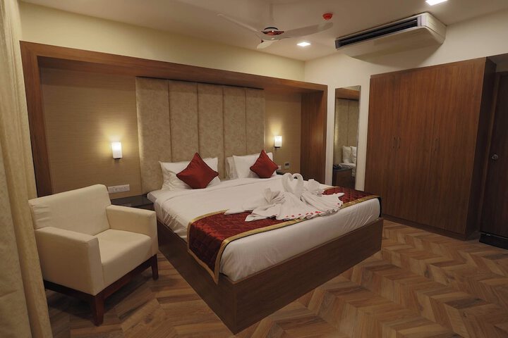 Room 9 of 79