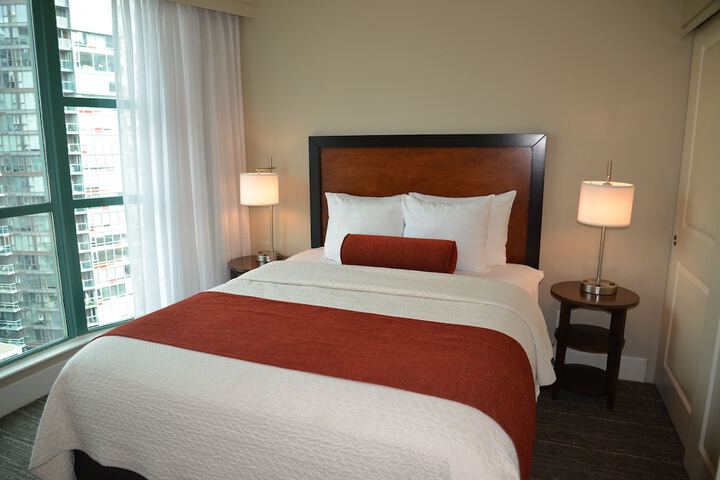 Room 8 of 36