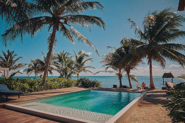 Pool 51 of 66