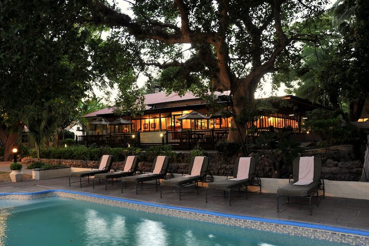 Pool Hotel