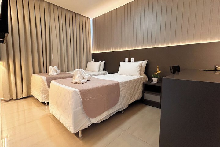 Room 40 of 103