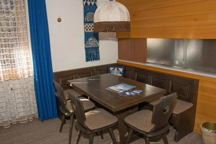 Room 3 of 14