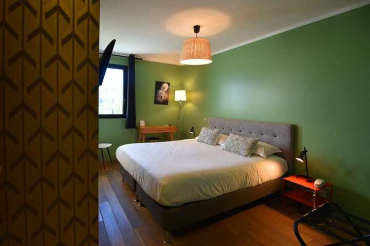 Room 20 of 39