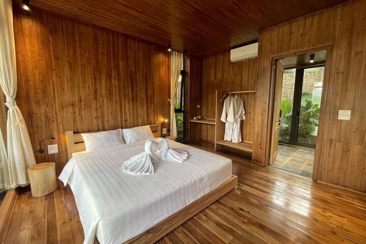 Room 4 of 67