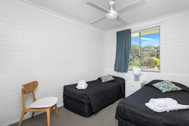 Room 4 of 60