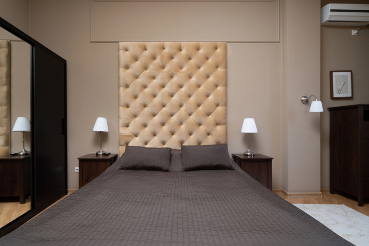 Room 4 of 48