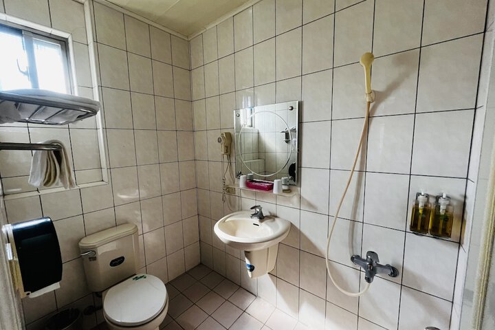 Room 45 of 59