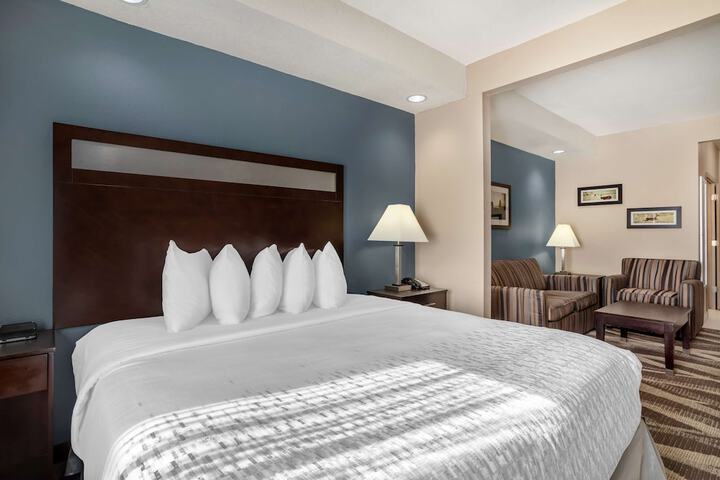 Room 12 of 43