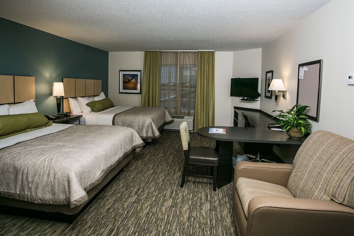 1 Queen Studio Suite (21 of 42)