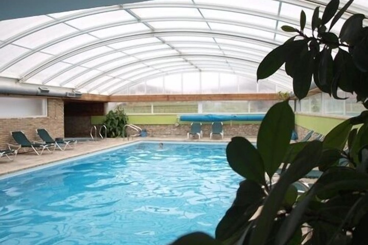 Pool Hotel