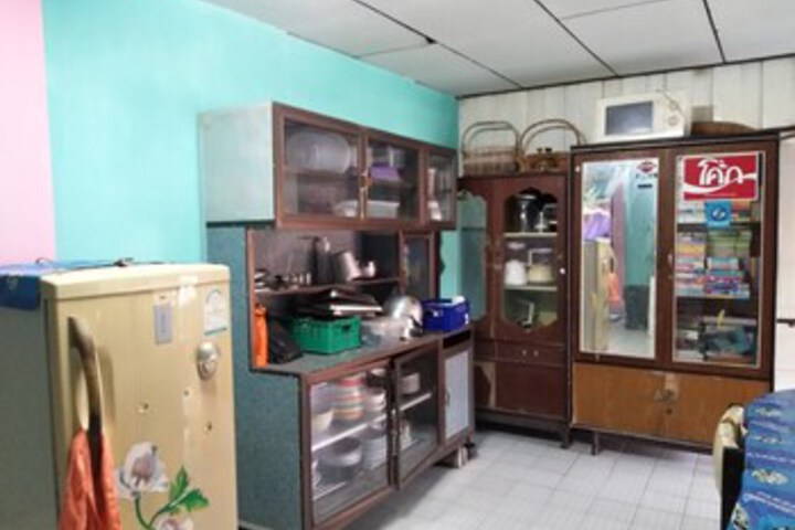 Room 40 of 50