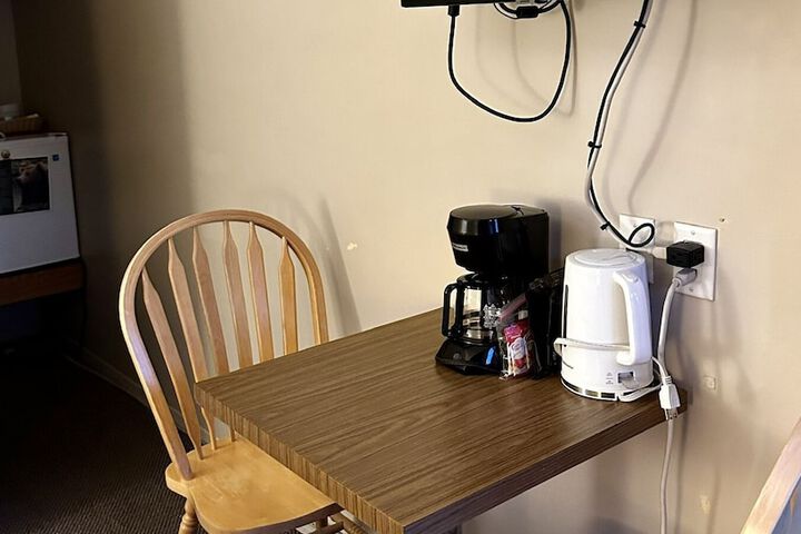 Room 3 of 53