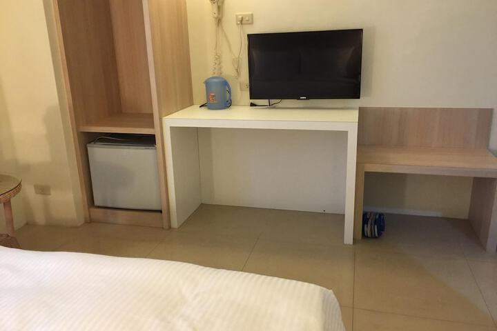 Room 22 of 48