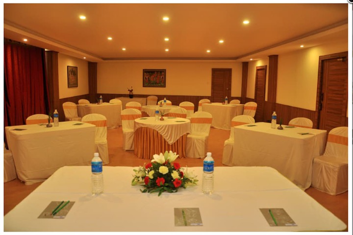 Ballroom/Hall 16 of 19