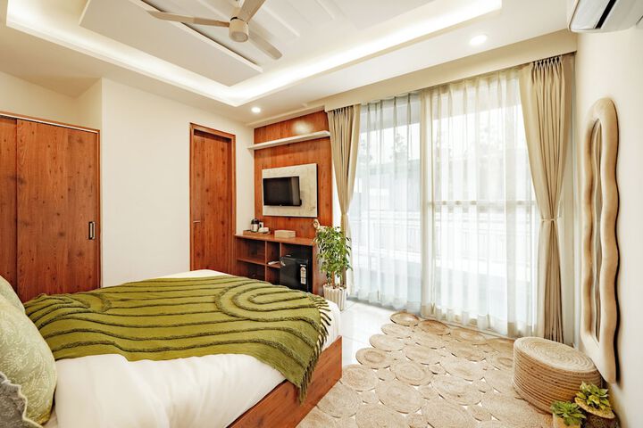 Room 6 of 35