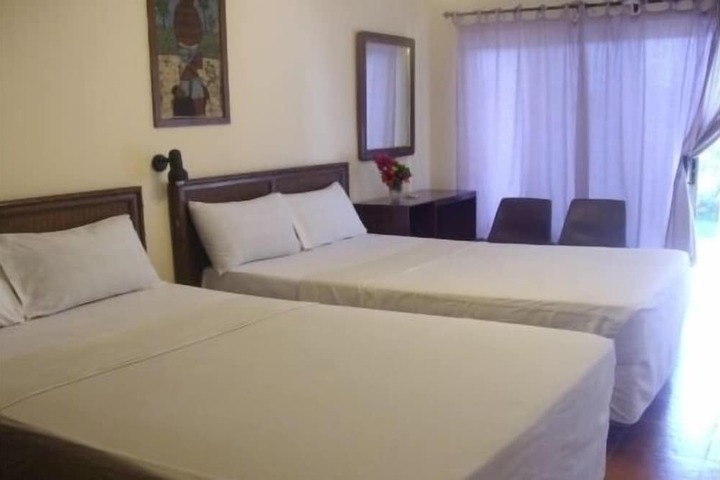 Room 5 of 48