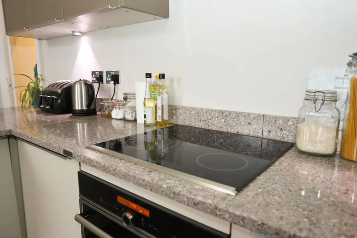 Photo of Spacious Flat in Centre of Bournemouth