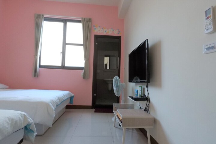 Room 11 of 69